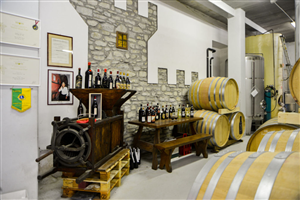 Azienda Vitivinicola Eredi ...